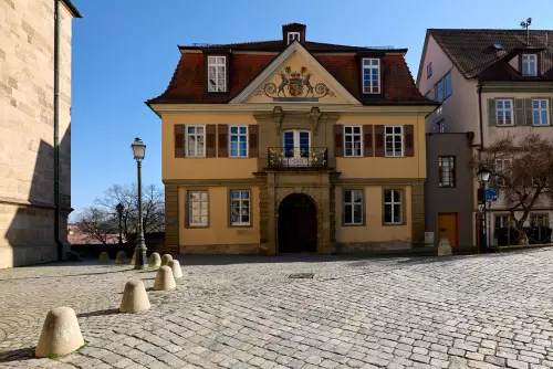 Alte Aula der Universität Tübingen neben der Stiftskirche.